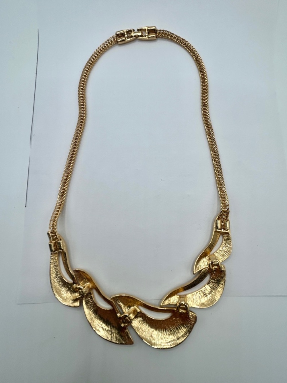 Vintage Gold Enamel Chain Necklace with Brown Tan Beige design - Picture 15 of 16